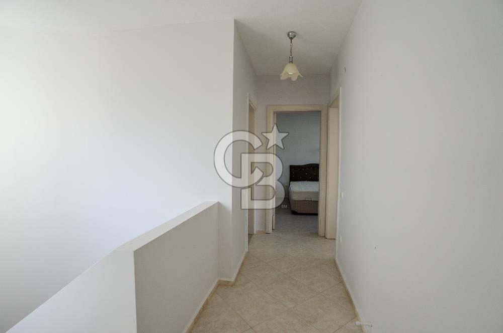 Kuşadası Olivia Sitesinde Doğa İçinde Müstakil Havuzlu Villa