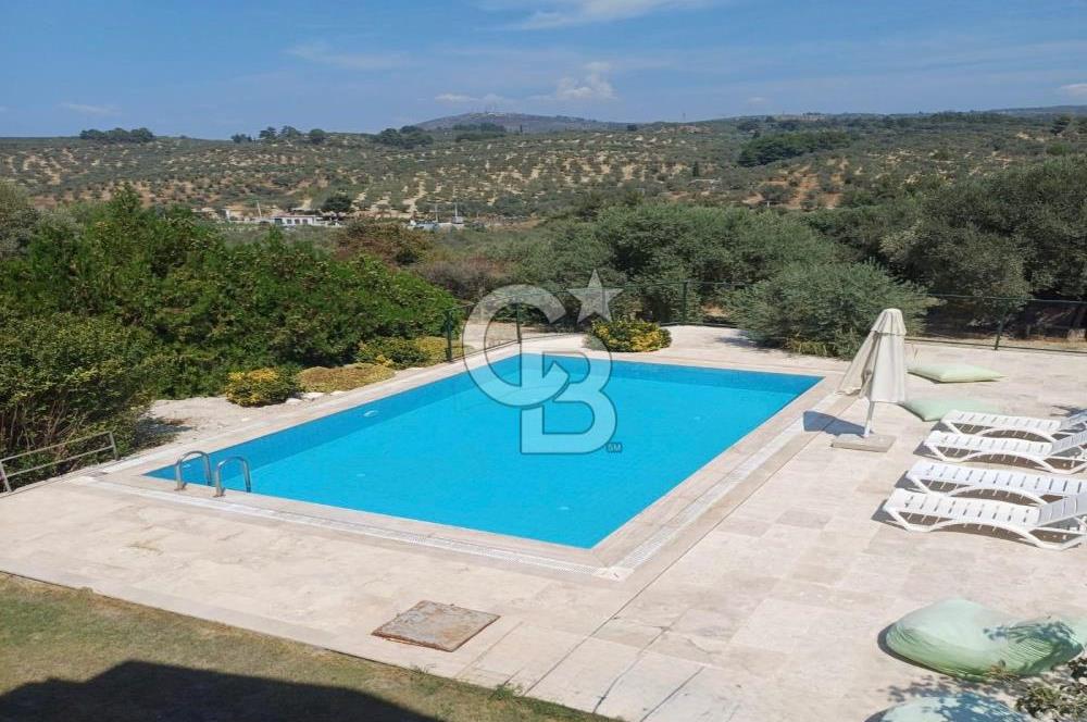 Kuşadası Olivia Sitesinde Doğa İçinde Müstakil Havuzlu Villa