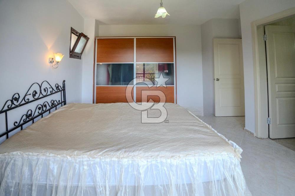 Kuşadası Olivia Sitesinde Doğa İçinde Müstakil Havuzlu Villa