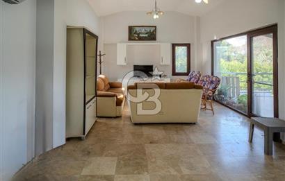 Kuşadası Olivia Sitesinde Doğa İçinde Müstakil Havuzlu Villa