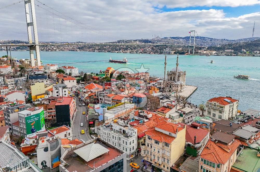 Ortaköy'de Boğaza Yürüme Mesafesinde Köşe Konumlu 2+1 |Satılık