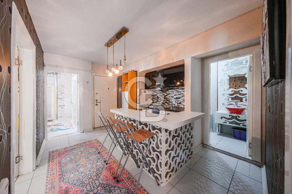 Ortaköy'de Boğaza Yürüme Mesafesinde Köşe Konumlu 2+1 |Satılık