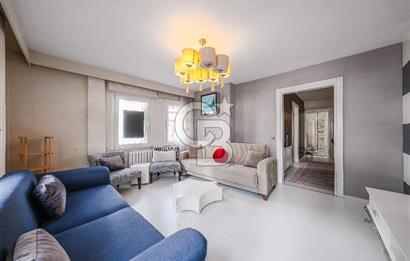 Ortaköy'de Boğaza Yürüme Mesafesinde Köşe Konumlu 2+1 |Satılık