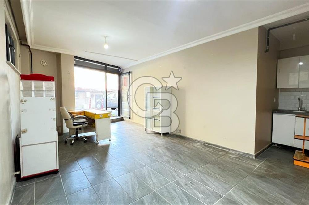 Silahtarağa'da Tek Tapu,Ayrı Girişli Dükkan - 2+1 Daire |Satılık