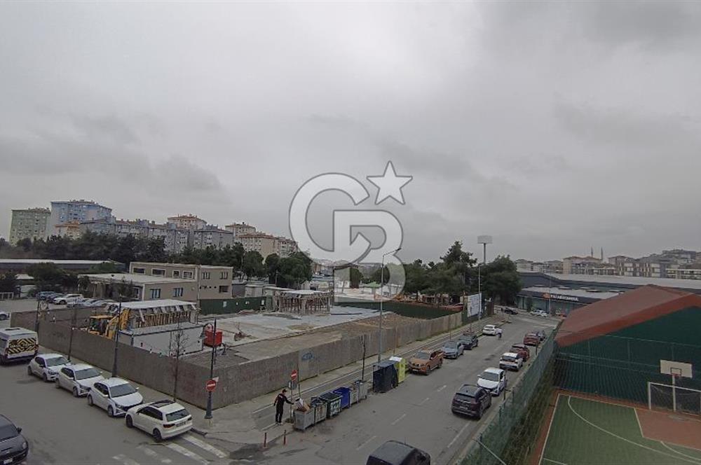 BEYLİKDÜZÜ DEMİR ROMANCE SİTESİNDE SATILIK 4+1 TERASLI DAİRE