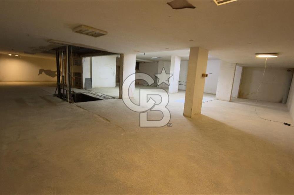 ANADOLU CADDESİ ÜZERİNDE 610m2 KİRALIK İŞYERİ+DEPO