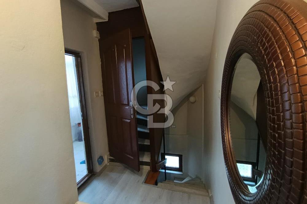 KAZDAĞLARI DENİZ MANZARALI KÖŞE VİLLA 4+1 ŞÖMİNELİ ÖZEL BAHÇELİ