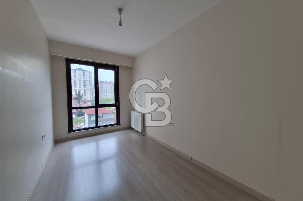 ŞERİFALİ TATLISUDA FİNANS MERKEZİNE YAKIN BOŞ 2+1 SATILIK DAİRE