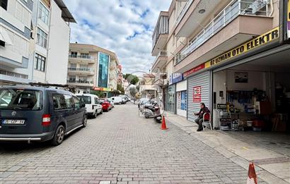 Balçova Ata Caddesi Yakını |Geniş Kullanım Alanlı Satılık Dükkan 