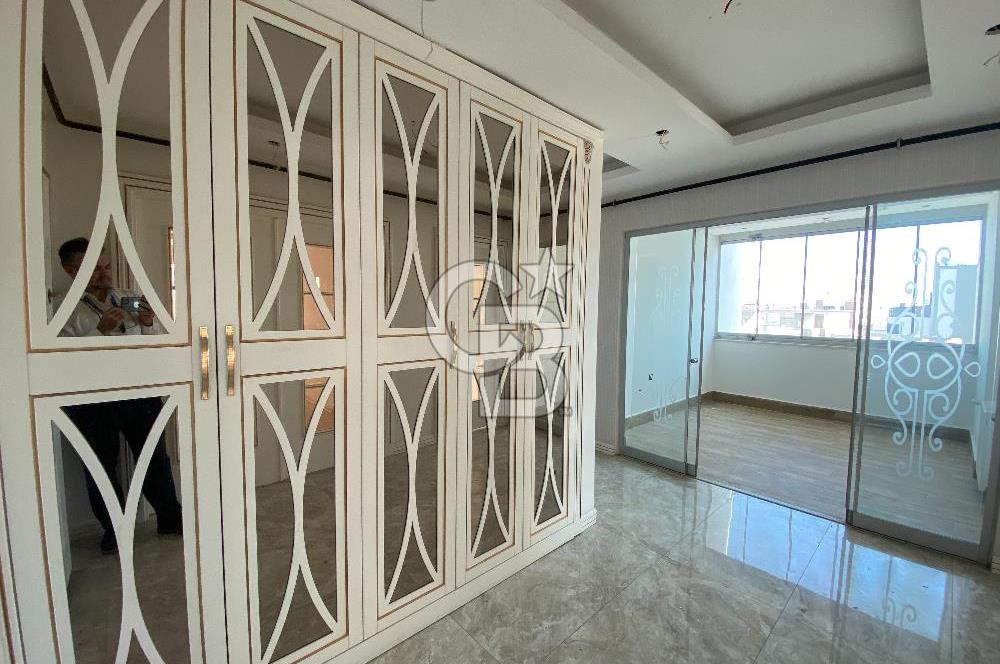 Mersin Mezitli Akdeniz Mah de 5+1 Aqua Parklı Satılık Daire 