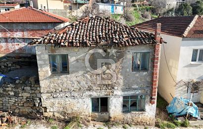 LAPSEKİ GÖKKÖY’DE İKİ KATLI MÜSTAKİL AVLULU KARGİR EV 