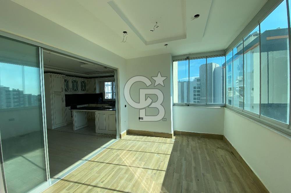 Mersin Mezitli Akdeniz Mah de 5+1 Aqua Parklı Satılık Daire 