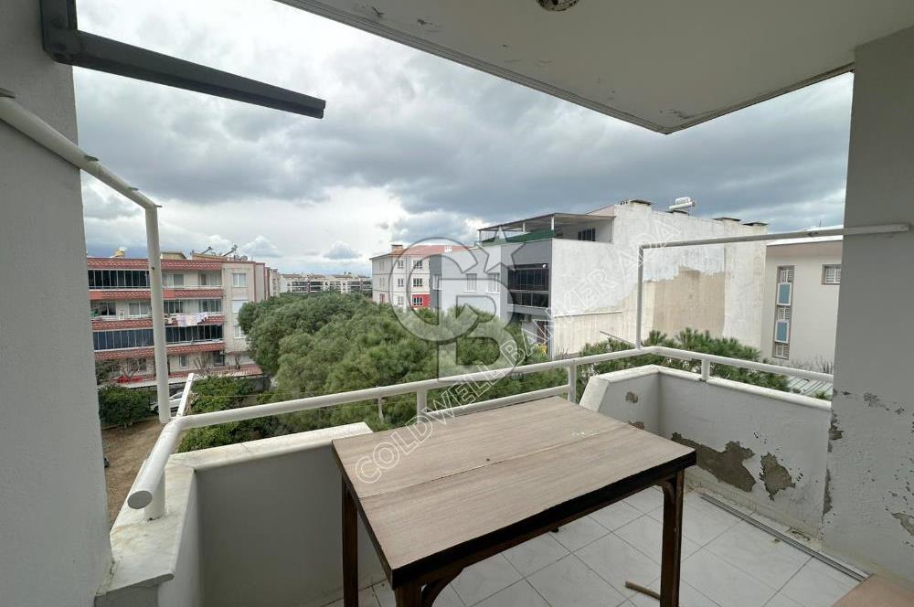 Kuşadası Davutlar Merkezde Satılık 3+1 Daire 