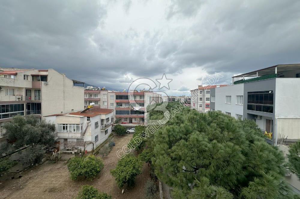 Kuşadası Davutlar Merkezde Satılık 3+1 Daire 