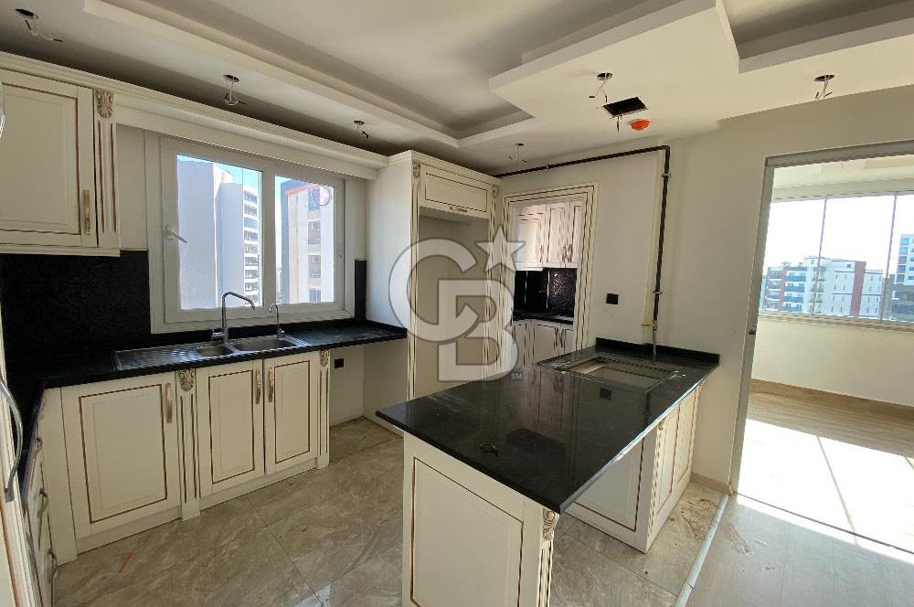 Mersin Mezitli Akdeniz Mah de 5+1 Aqua Parklı Satılık Daire 