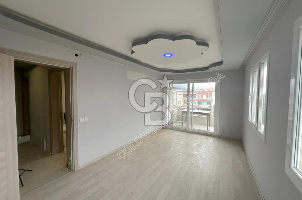 Kuşadası Davutlar Merkezde Satılık 3+1 Daire 