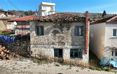 LAPSEKİ GÖKKÖY’DE İKİ KATLI MÜSTAKİL AVLULU KARGİR EV 