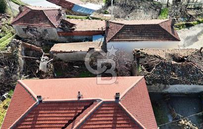 LAPSEKİ GÖKKÖY’DE İKİ KATLI MÜSTAKİL AVLULU KARGİR EV 