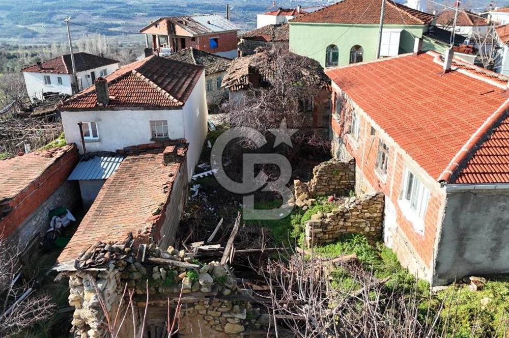 LAPSEKİ GÖKKÖY’DE İKİ KATLI MÜSTAKİL AVLULU KARGİR EV 