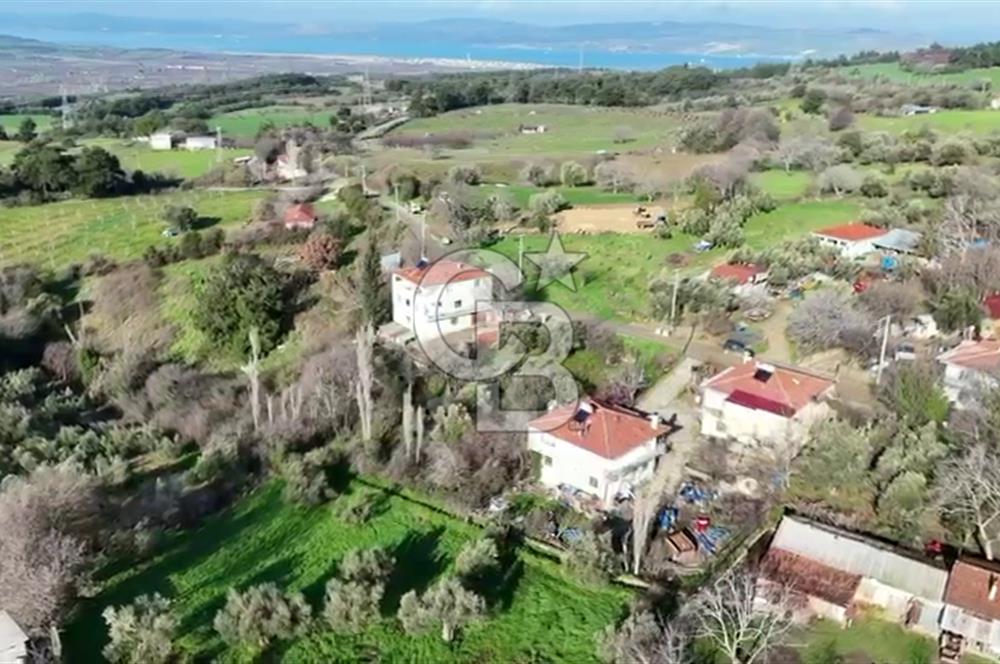 LAPSEKİ GÖKKÖY’DE KÖY İÇİ İMARLI BAHÇE