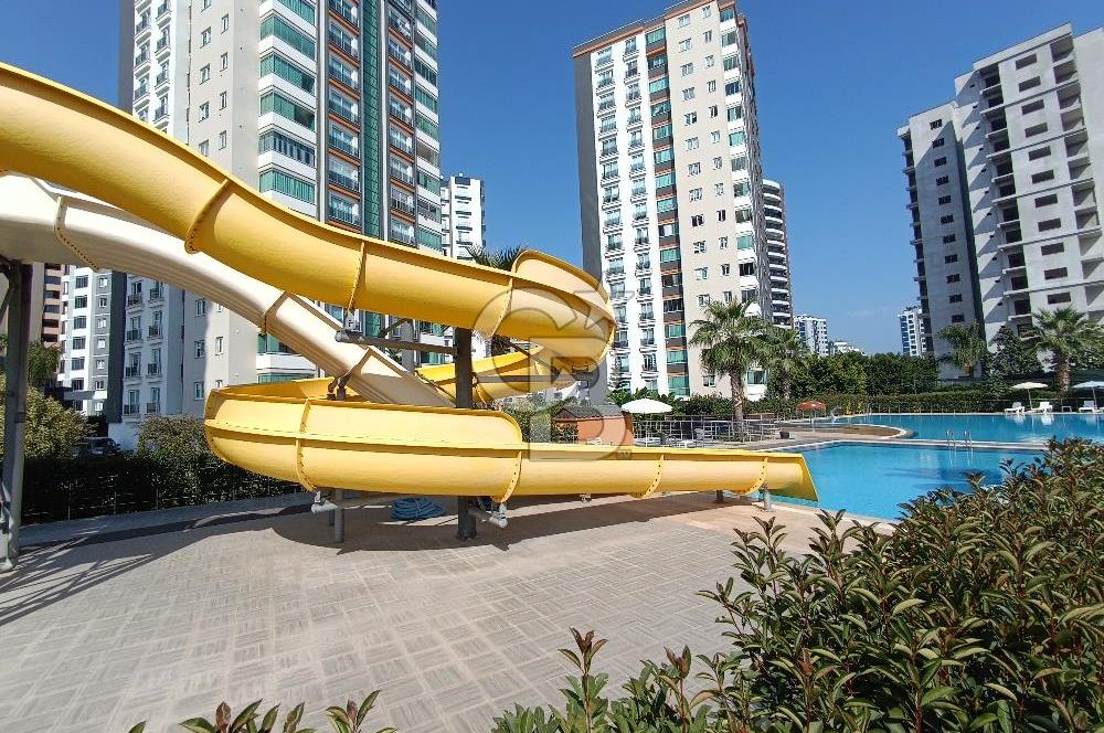 Mersin Mezitli Akdeniz Mah de 5+1 Aqua Parklı Satılık Daire 