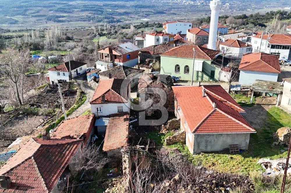 LAPSEKİ GÖKKÖY’DE İKİ KATLI MÜSTAKİL AVLULU KARGİR EV 