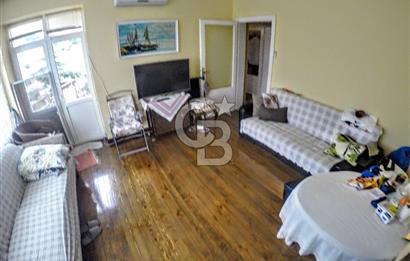 heybeliada'da 3 tarafı açık 2 balkonlu 2+1 üst kat daire.