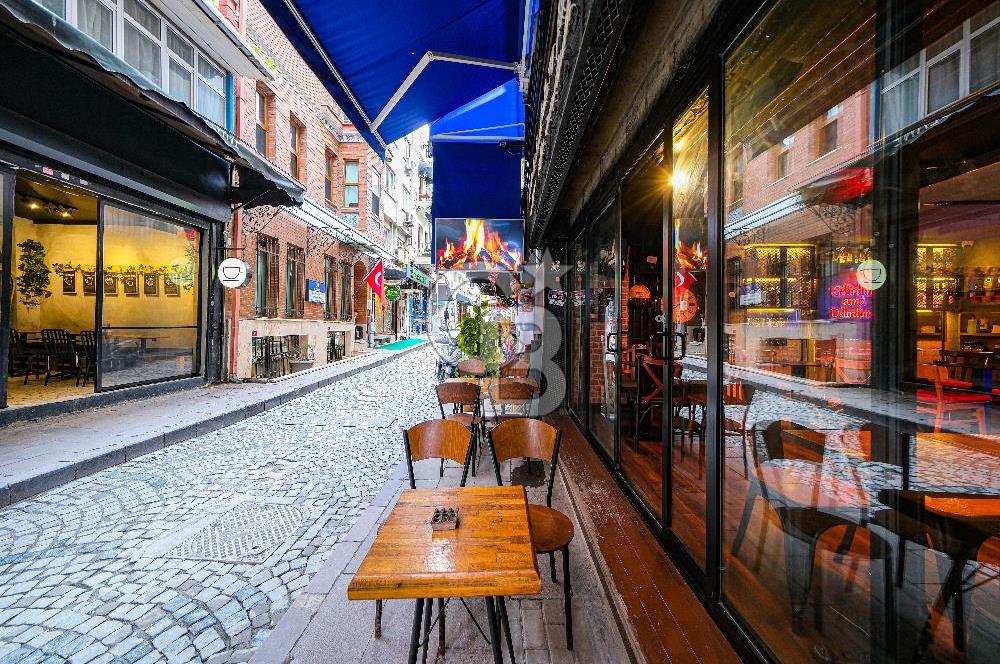 Fırsat Kiralık Beşiktaş Çarşı Dükkan 3 Katlı Hazır Konsept