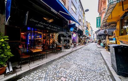 Fırsat Kiralık Beşiktaş Çarşı Dükkan 3 Katlı Hazır Konsept