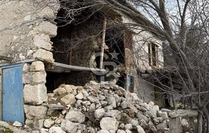 CB GİZ'DEN KAŞ YAYLA ÇAYKÖY'DE ACİL SATILIK KARGİR EV VE BAHÇESİ