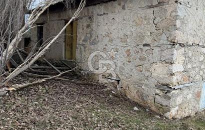 CB GİZ'DEN KAŞ YAYLA ÇAYKÖY'DE ACİL SATILIK KARGİR EV VE BAHÇESİ