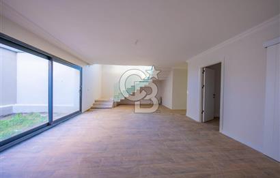 SATILIK MÜSTAKİL 500 M² BAHÇE İÇİNDE 5+2 VİLLA  GÜZELBAHÇE MUSTAFA KEMAL PAŞA’DA KOLEJLER BÖLGESİNDE SATILIK MÜSTAKİL DUBLEKS VİLLA