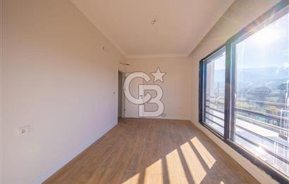 SATILIK MÜSTAKİL 500 M² BAHÇE İÇİNDE 5+2 VİLLA  GÜZELBAHÇE MUSTAFA KEMAL PAŞA’DA KOLEJLER BÖLGESİNDE SATILIK MÜSTAKİL DUBLEKS VİLLA