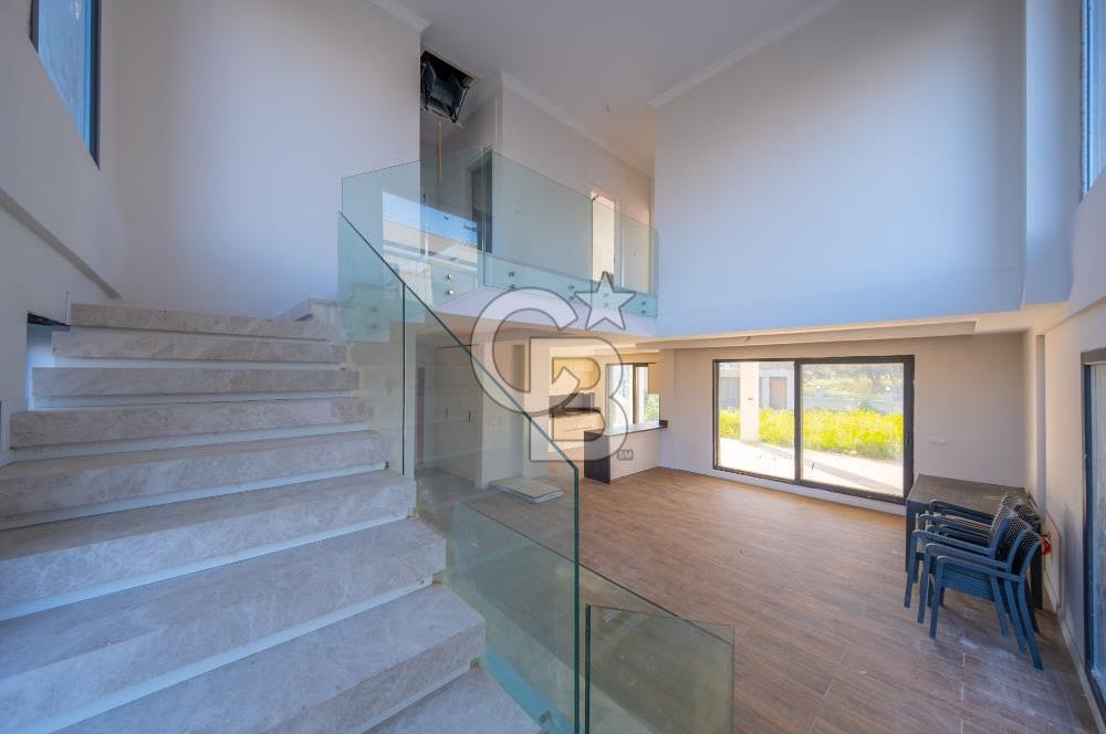 SATILIK MÜSTAKİL 500 M² BAHÇE İÇİNDE 5+2 VİLLA  GÜZELBAHÇE MUSTAFA KEMAL PAŞA’DA KOLEJLER BÖLGESİNDE SATILIK MÜSTAKİL DUBLEKS VİLLA