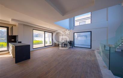 SATILIK MÜSTAKİL 500 M² BAHÇE İÇİNDE 5+2 VİLLA  GÜZELBAHÇE MUSTAFA KEMAL PAŞA’DA KOLEJLER BÖLGESİNDE SATILIK MÜSTAKİL DUBLEKS VİLLA