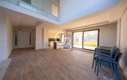 SATILIK MÜSTAKİL 500 M² BAHÇE İÇİNDE 5+2 VİLLA  GÜZELBAHÇE MUSTAFA KEMAL PAŞA’DA KOLEJLER BÖLGESİNDE SATILIK MÜSTAKİL DUBLEKS VİLLA