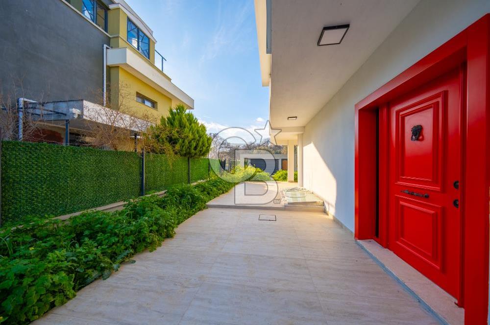 SATILIK MÜSTAKİL 500 M² BAHÇE İÇİNDE 5+2 VİLLA  GÜZELBAHÇE MUSTAFA KEMAL PAŞA’DA KOLEJLER BÖLGESİNDE SATILIK MÜSTAKİL DUBLEKS VİLLA