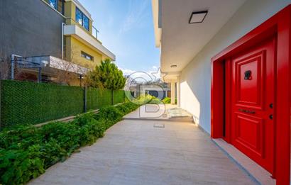 SATILIK MÜSTAKİL 500 M² BAHÇE İÇİNDE 5+2 VİLLA  GÜZELBAHÇE MUSTAFA KEMAL PAŞA’DA KOLEJLER BÖLGESİNDE SATILIK MÜSTAKİL DUBLEKS VİLLA