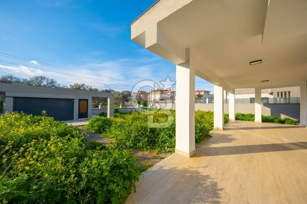 SATILIK MÜSTAKİL 500 M² BAHÇE İÇİNDE 5+2 VİLLA  GÜZELBAHÇE MUSTAFA KEMAL PAŞA’DA KOLEJLER BÖLGESİNDE SATILIK MÜSTAKİL DUBLEKS VİLLA