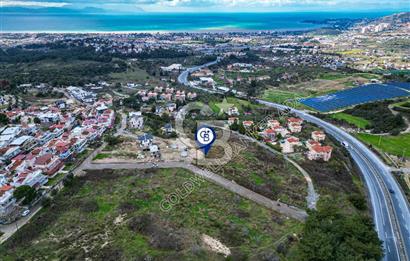 KUŞADASINDA ÖNÜ KAPANMAZ DENİZ MANZARALI FIRSAT VİLLA ARSASI
