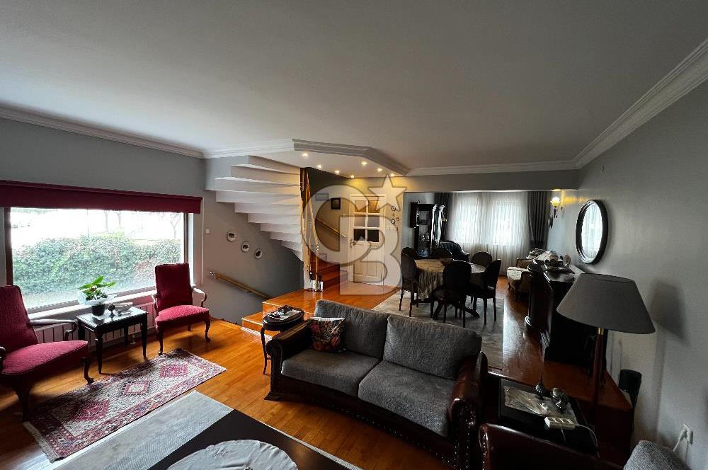 ÇAYYOLU BAŞKENT DOKTORLAR SİTESİNDE ASANSÖRLÜ , KÖŞE , ŞEREFİYELİ KÖŞE VİLLA