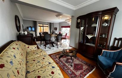 ÇAYYOLU BAŞKENT DOKTORLAR SİTESİNDE ASANSÖRLÜ , KÖŞE , ŞEREFİYELİ KÖŞE VİLLA