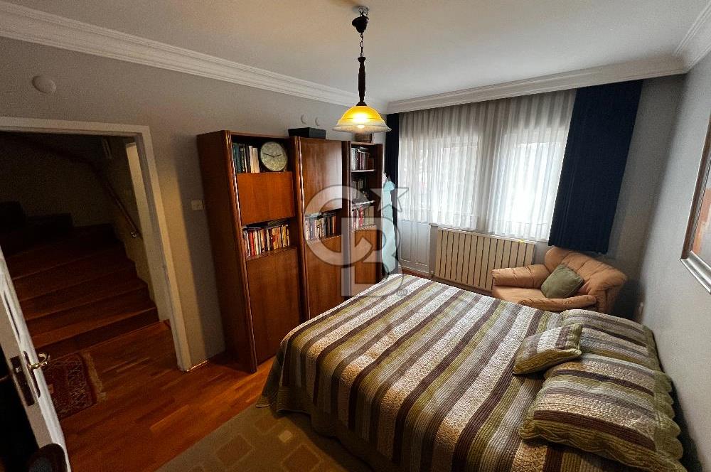 ÇAYYOLU BAŞKENT DOKTORLAR SİTESİNDE ASANSÖRLÜ , KÖŞE , ŞEREFİYELİ KÖŞE VİLLA