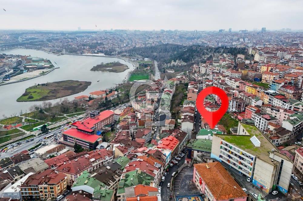 Eyüp Merkezde Sıfır Binada Yatırıma Uygun 2+1 Daire