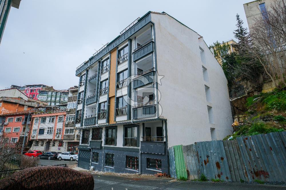 ​Eyüp Merkezde Sıfır Binada Yatırıma Uygun 2+1 Daire