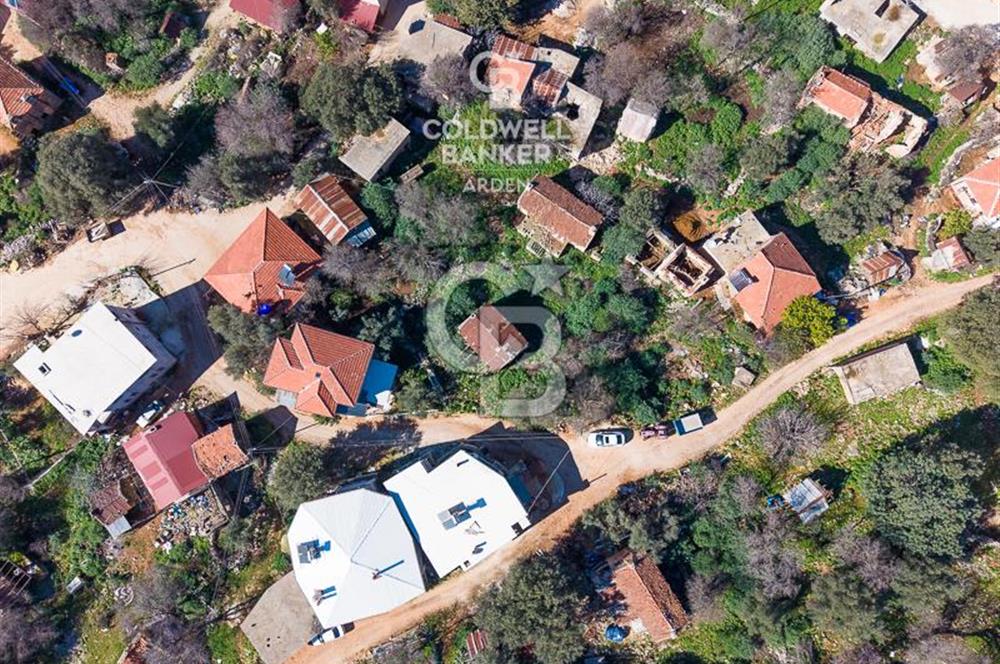 CB ARDEN DEN KAŞ SAHİL KILINÇLI DA SATILIK 331 m² EV VE ARSASI