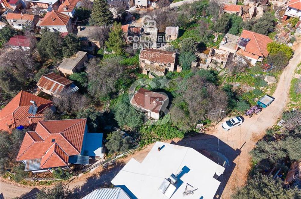 CB ARDEN DEN KAŞ SAHİL KILINÇLI DA SATILIK 331 m² EV VE ARSASI