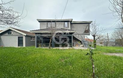 Serdivan'a 10dk Manzaralı, 631m² Arsa İçinde Müstakil Ev