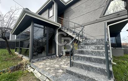 Serdivan'a 10dk Manzaralı, 631m² Arsa İçinde Müstakil Ev