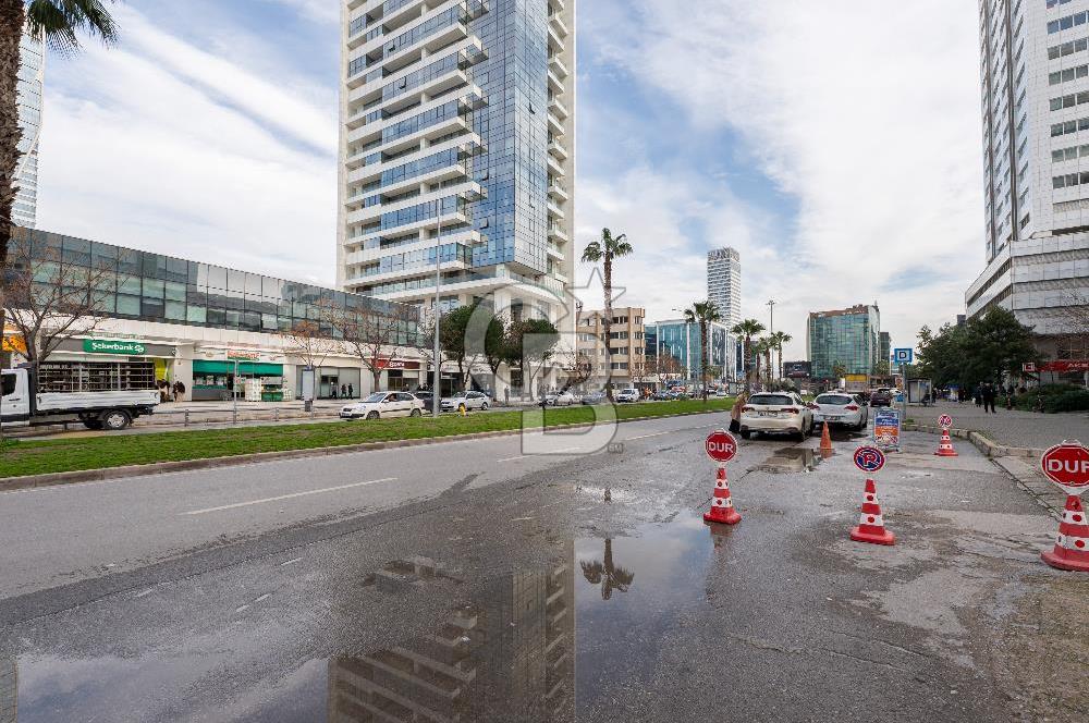 Bayraklı Marla Plaza Kiralık 540m2 Tam Kat Ofis